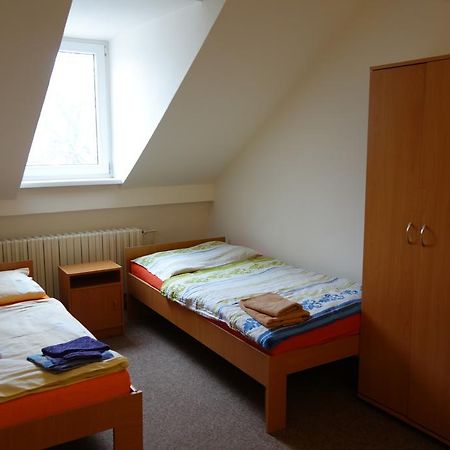 Restaurace Alvi Hotel Ostrava Luaran gambar