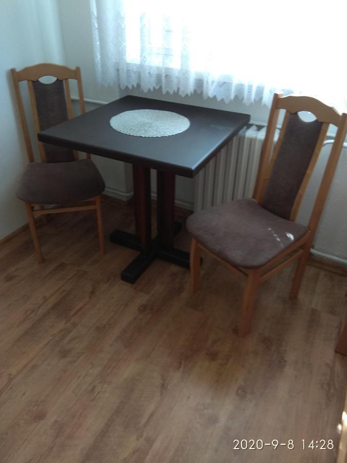 Restaurace Alvi Hotel Ostrava Luaran gambar