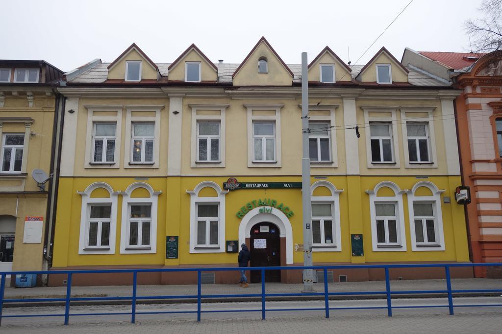 Restaurace Alvi Hotel Ostrava Luaran gambar